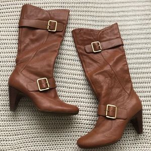 BCBG boots